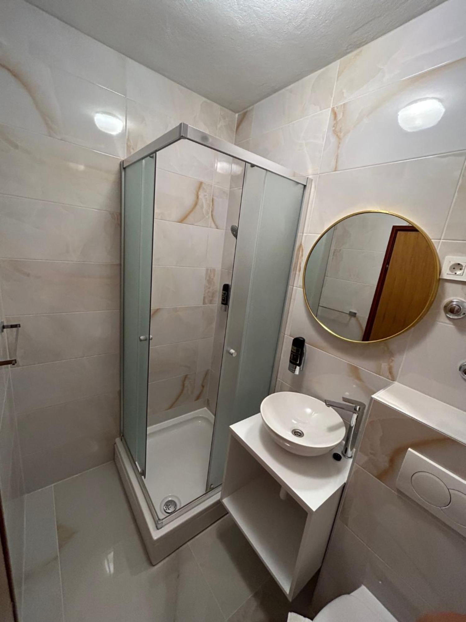 Apartments And Rooms Diana ซาดาร์ ภายนอก รูปภาพ