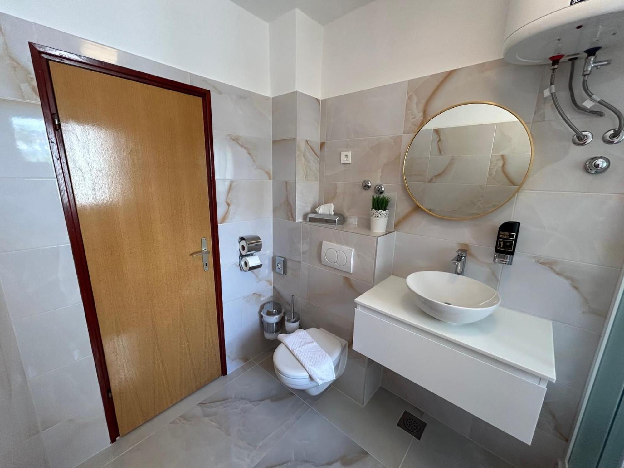 Apartments And Rooms Diana ซาดาร์ ภายนอก รูปภาพ